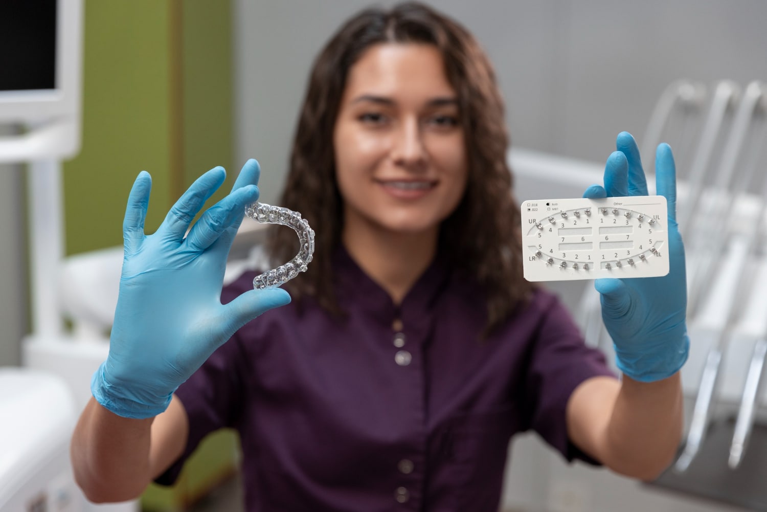 Clear Aligners vs Braces: Which Orthodontic Treatment Is Better? featured image