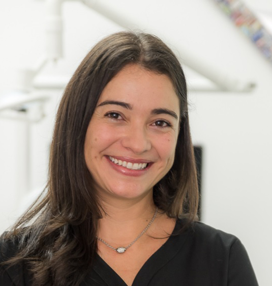 Dr. Adriana Garro